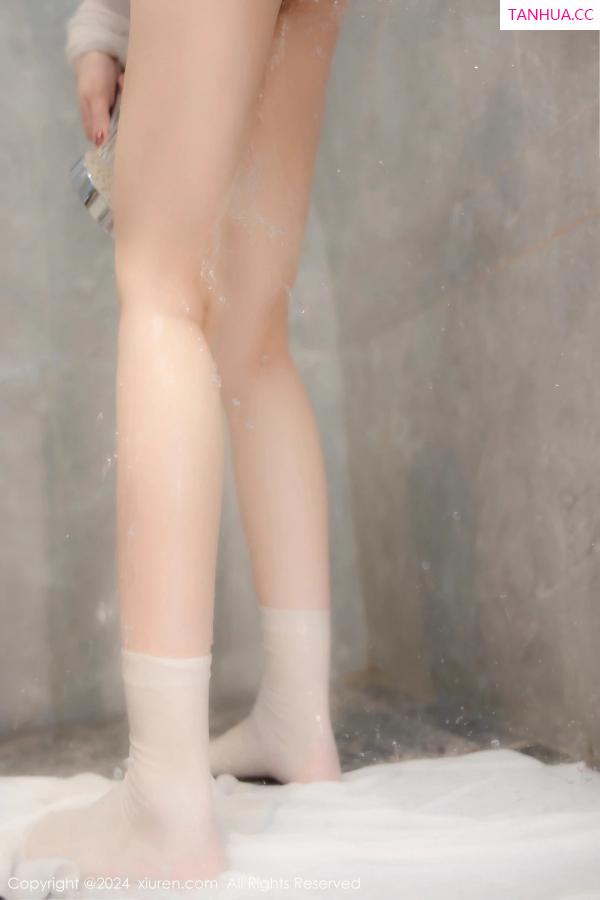   [XiuRen]高清写真图 2024.02.08 No.8089 李可可 短裙美腿第64张图片